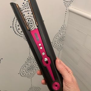 Dyson Corrale. Brand new, used twice, paid $499, inc. Chargers/accessories